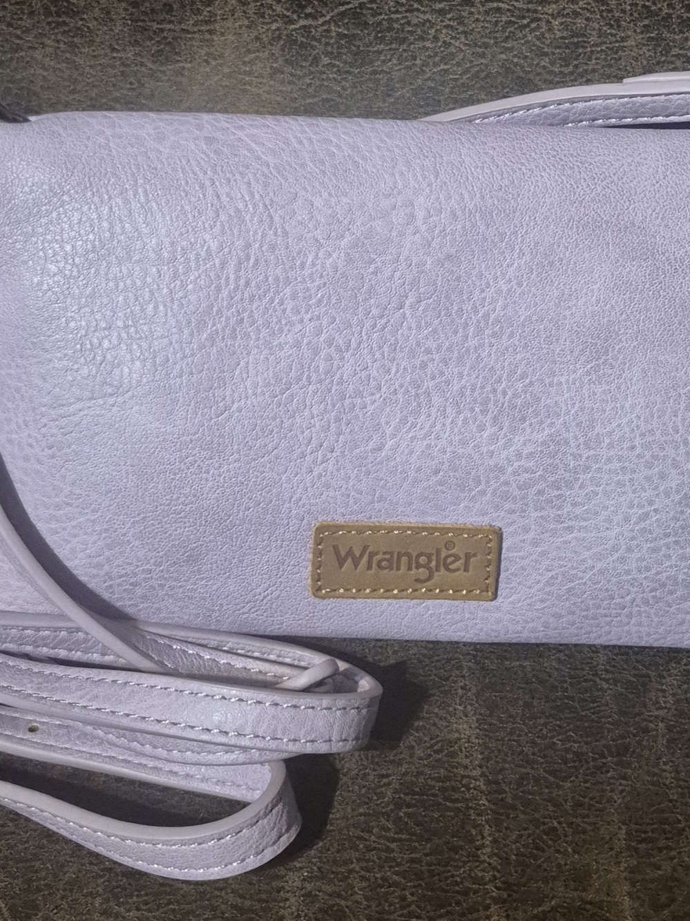 Wrangler Lavender Cheetah Crossbody Wallet Bag - Picture 2 of 3